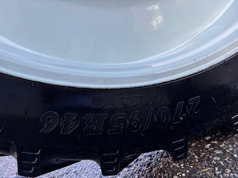 BKT 270/95R46 u. 270/80R32
