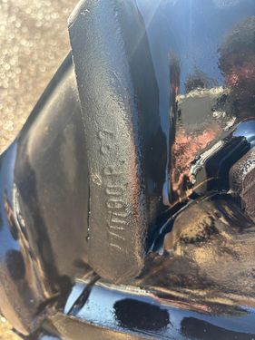 BKT 270/95R46 u. 270/80R32