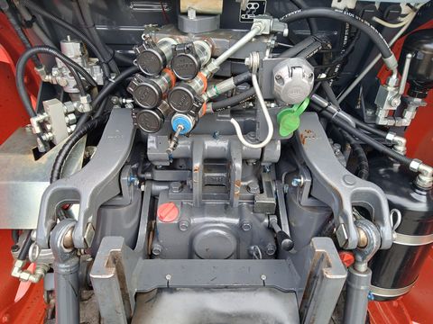 Kubota M 8540