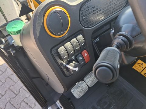 JCB 525-60 AGRI PLUS T5