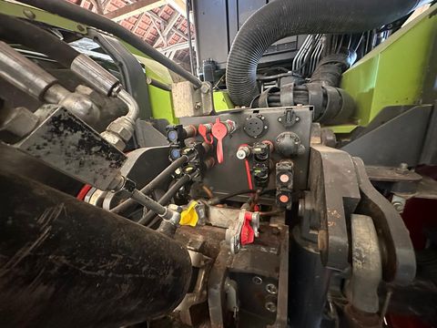 Claas Xerion 3300 Trac