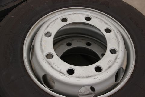 Sonstige 215/75-17,5