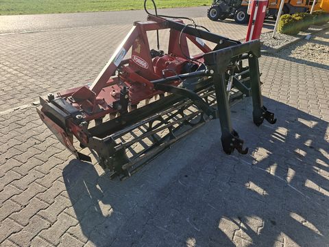 Forigo 300 mit Stanwalze und  hydraulischen Anbauteilen