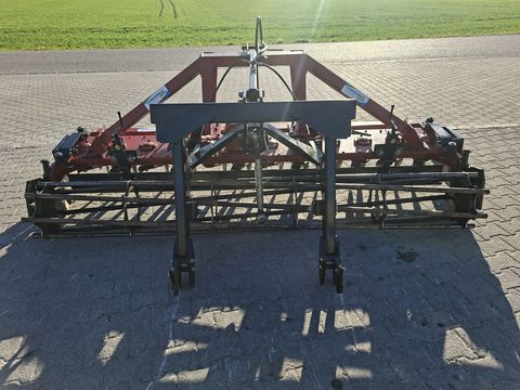 Forigo 300 mit Stanwalze und  hydraulischen Anbauteilen