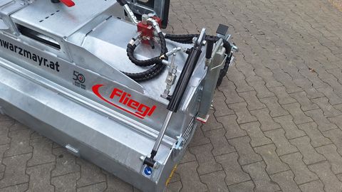 Fliegl Kehrmaschine 2300 