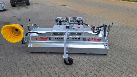 Fliegl Kehrmaschine 2300 