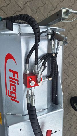 Fliegl Kehrmaschine 2300 