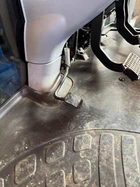 New Holland T6.145 Auto Command SideWinder II