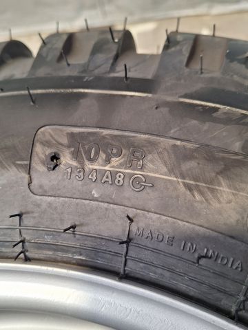 BKT 15.0/55-17 AW 705