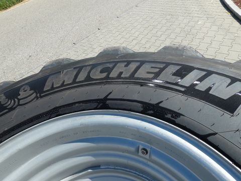 Michelin VF 520/80R26