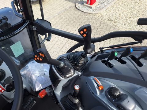 Steyr 4100 PLUS