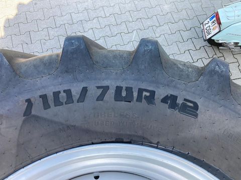 CEAT 710/70R42 