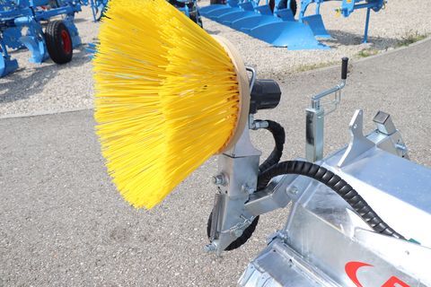 Fliegl Kehrmaschine 2300 