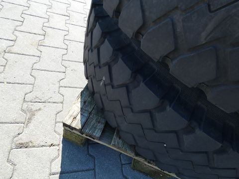 Barum 22,5/13R  Preis pro Stück