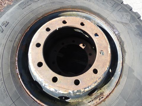 Barum 22,5/13R  Preis pro Stück