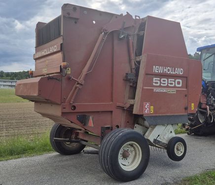 New Holland 5950