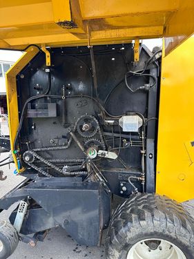 New Holland  BR6090  CropCutter