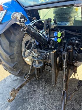 New Holland T5050