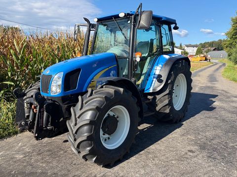 New Holland T5050