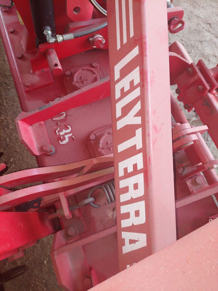 Lely TERRA 300-35 3