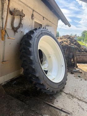 Alliance Zwillingsräder 340/85 R48