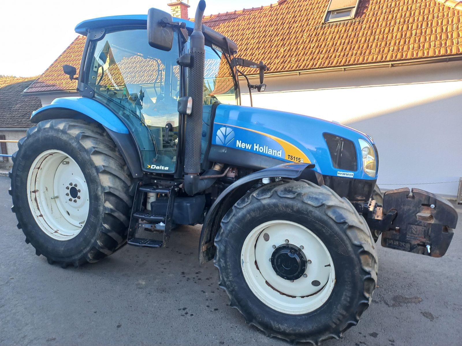 New Holland TS115A Delta 2