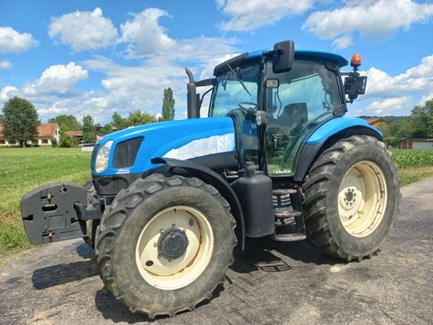 <strong>New Holland TS115A D</strong><br />