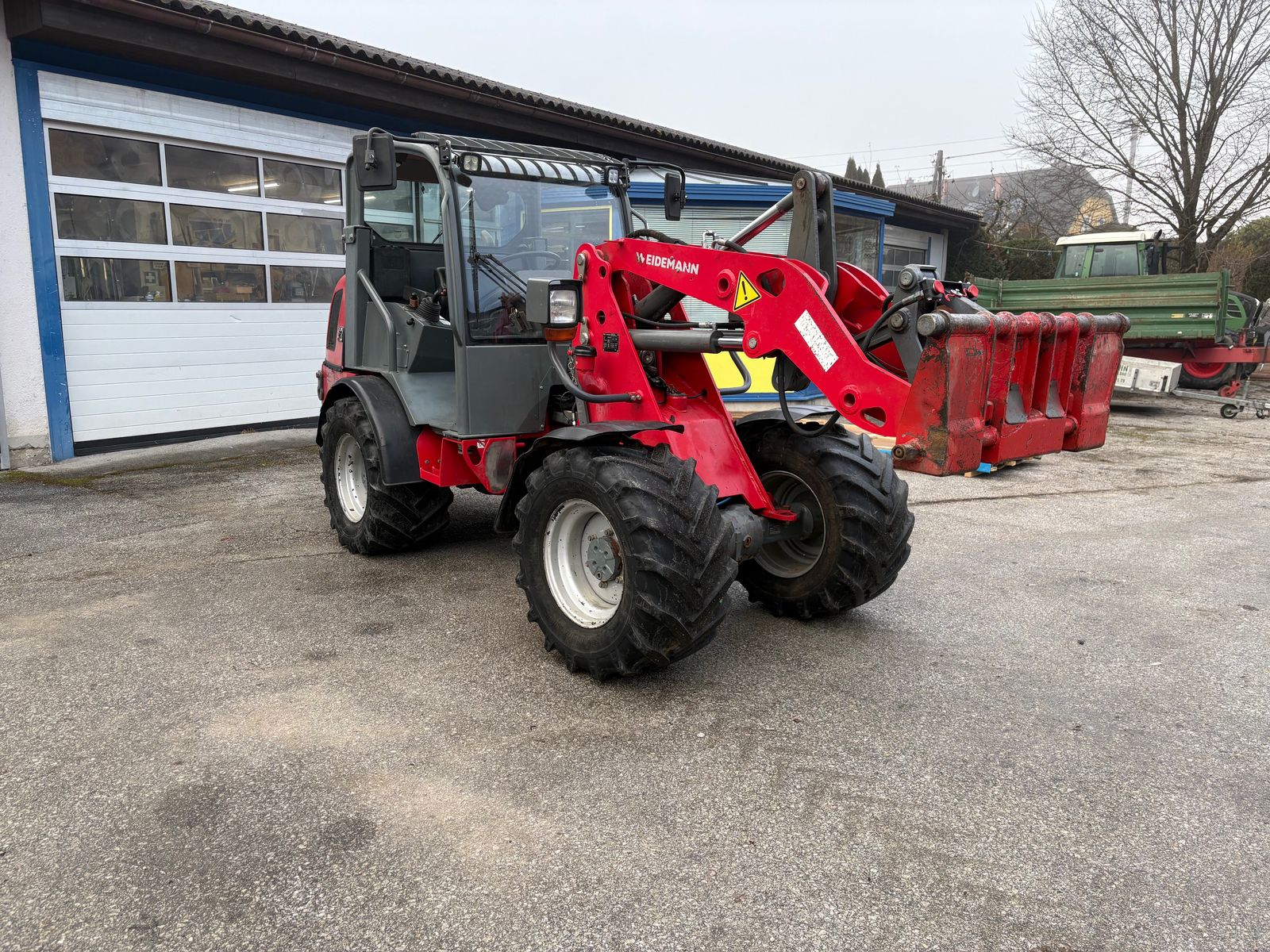 Weidemann 2070 CX80 LP 2