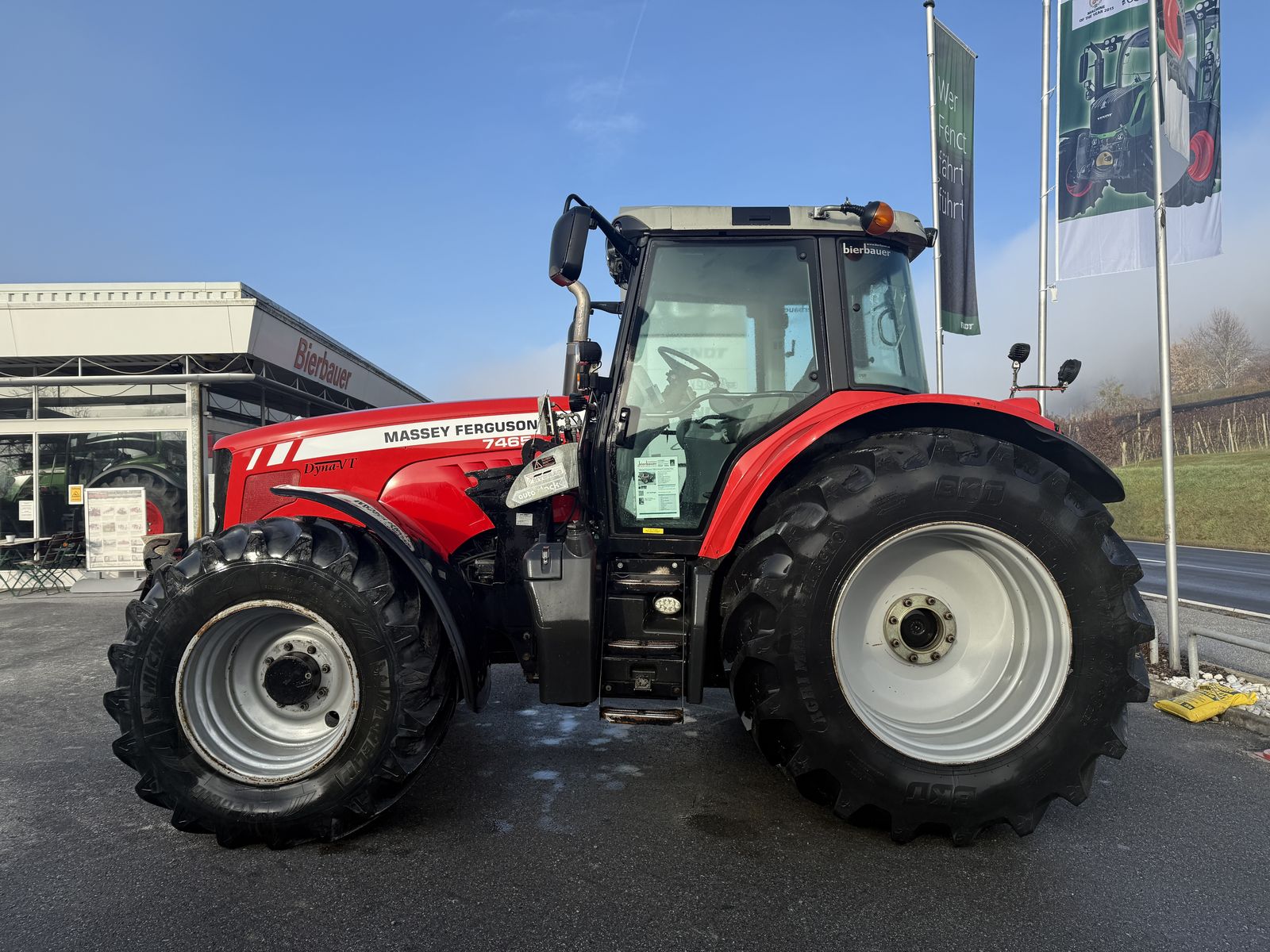Massey Ferguson 7465-4 DynaVT Comfort Plus 2
