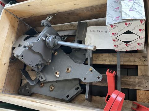 Frontzapfwelle zu Valtra G Serie