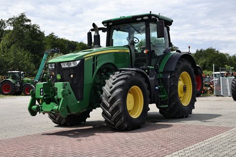 John Deere 8400R