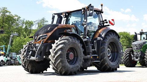 Valtra Q305