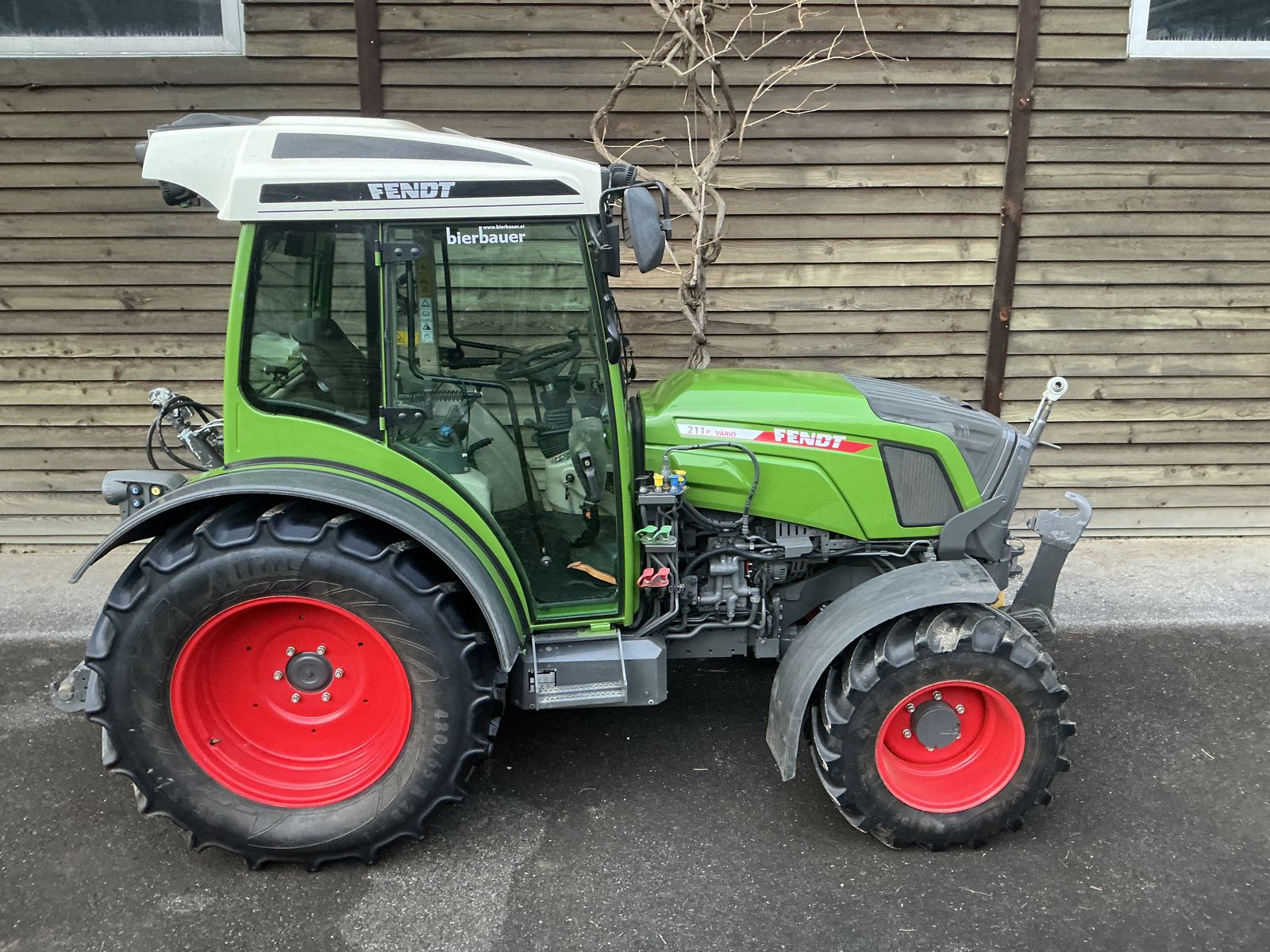 Fendt 211 P 3