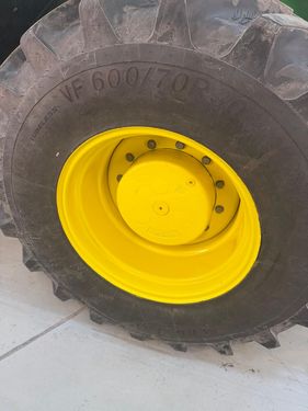John Deere 8370R