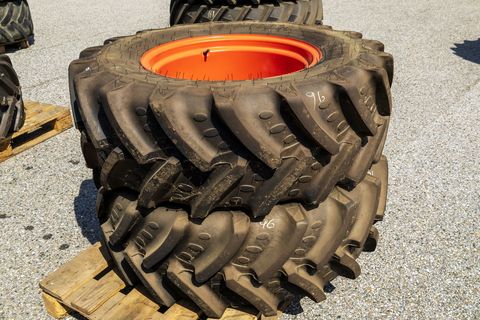 BKT 380/70R24 AGRIMAX RT 765
