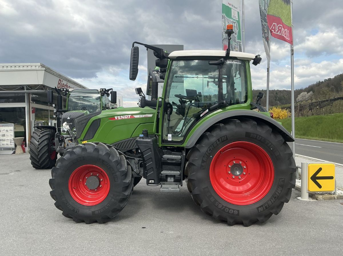 Fendt 311 Vario Profi 2