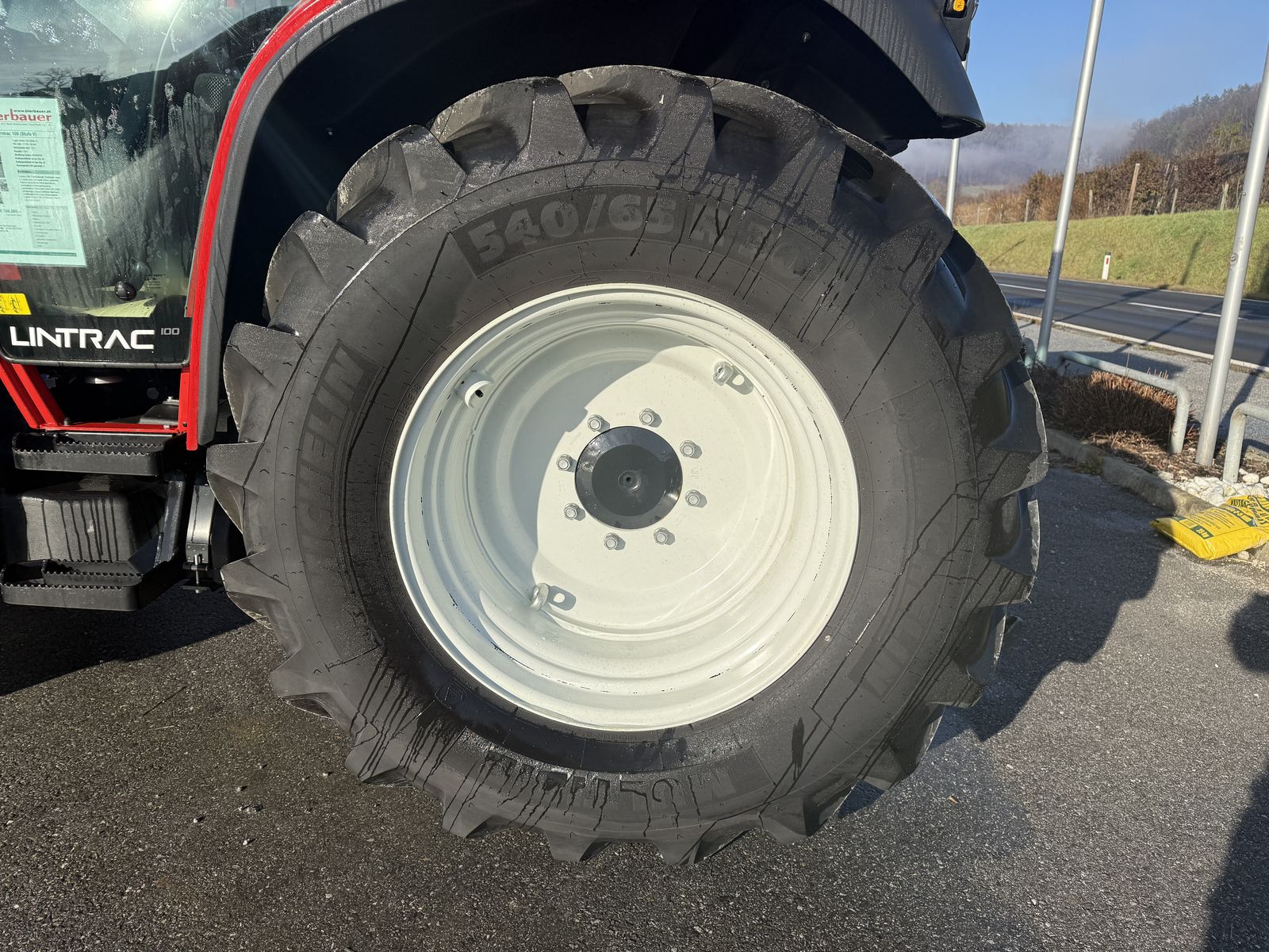 Lindner Lintrac 100 (Stufe V) 3