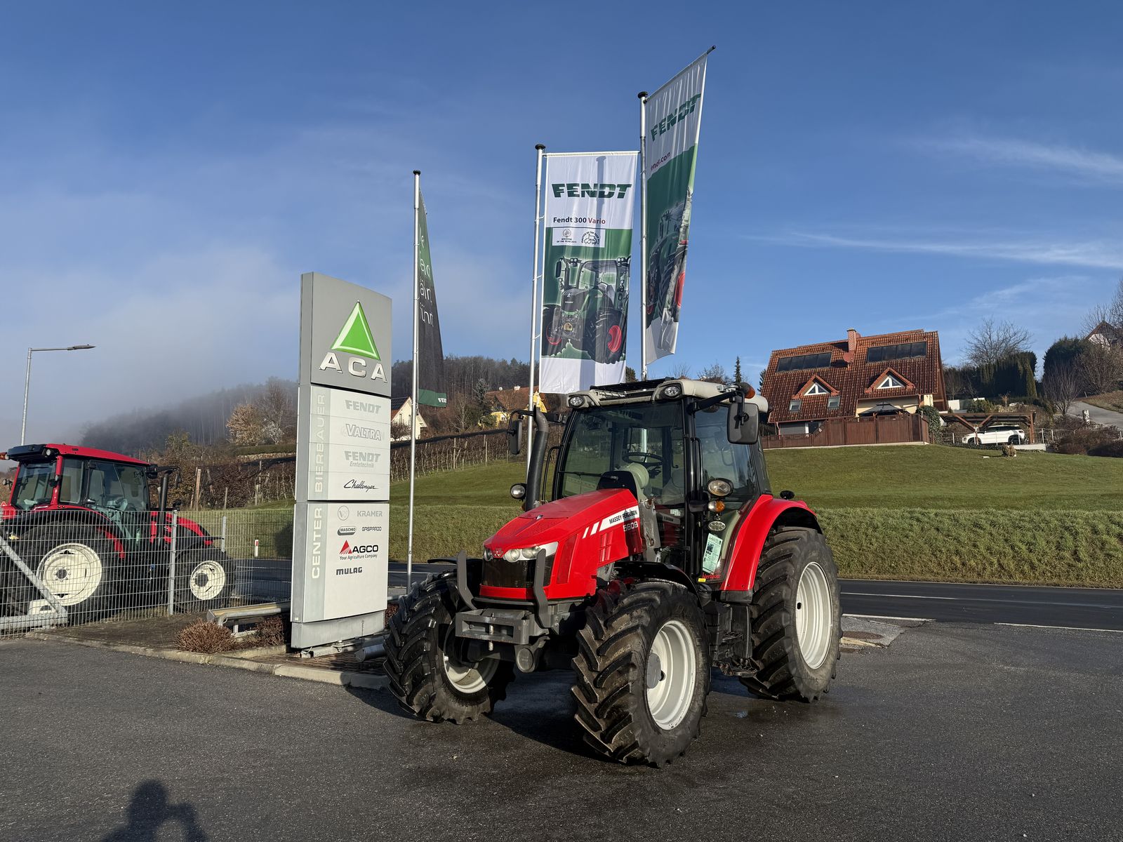 Massey Ferguson MF 5609 Dyna-4 ES-Panoramic 1