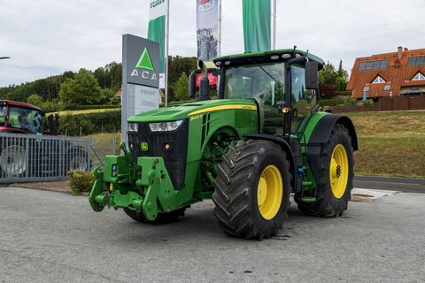 John Deere 8400R