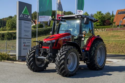 Massey Ferguson MF 5611 Dyna-6 Efficient