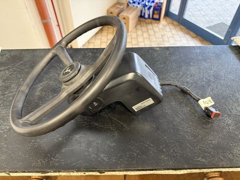 John Deere  Autotrac Universal 300