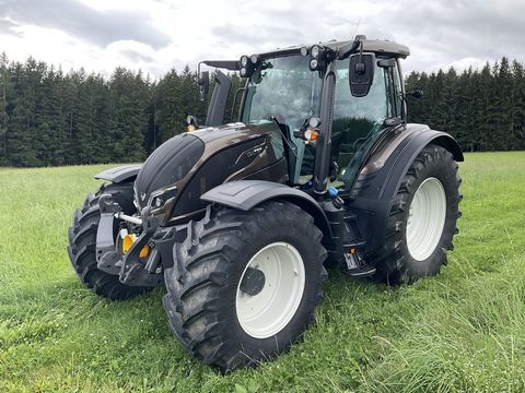 <strong>Valtra N175 Direct</strong><br />