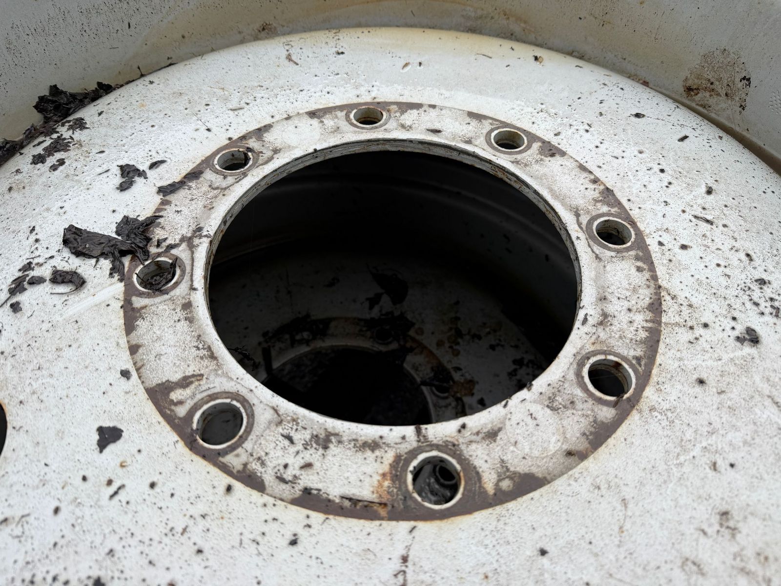 Trelleborg 340/85 R28  (13.6 R28) 3