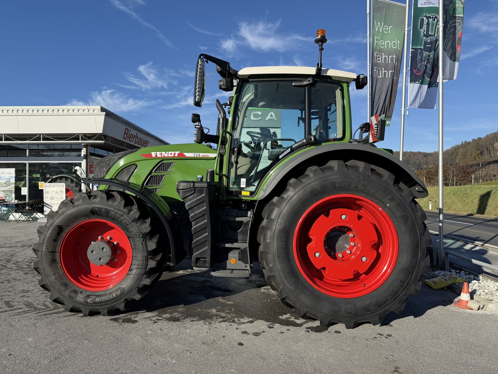 Fendt 724 Vario Profi+ 2
