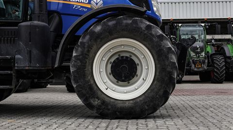 New Holland T7.230 Klassisch