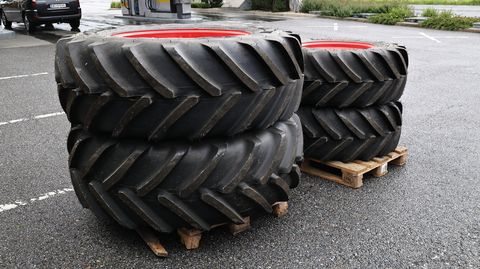 Michelin Kompletträder 440/65 R24 540/ 65 R34