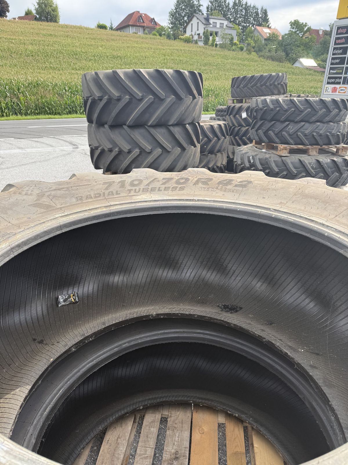 Michelin 710/70 R42 MACHXBIB 2