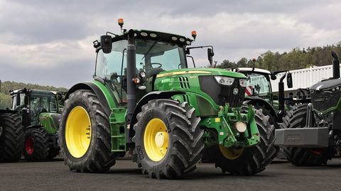 John Deere 6140R