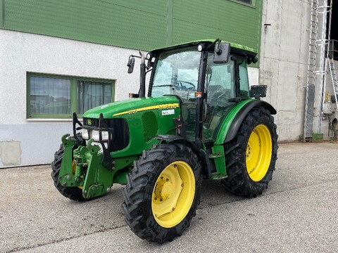 John Deere 5720