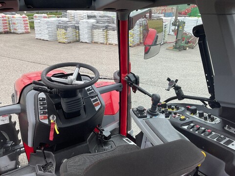 Lindner Lintrac 130